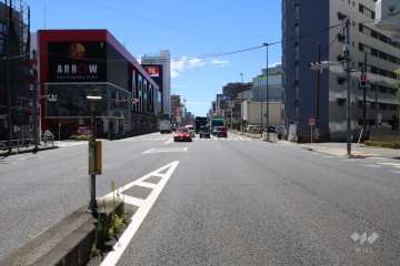 敷地南東側の前面道路