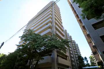 ヒルズ久が原壱番館の外観（北東側から）