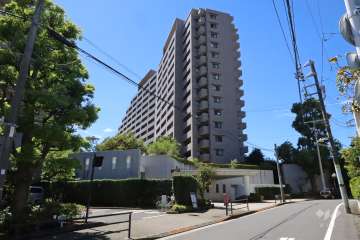 ヒルズ久が原参番館の外観（北東側から）　
