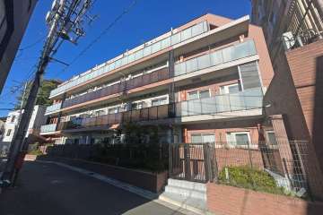 アクサス大森山王の外観（南東側から）