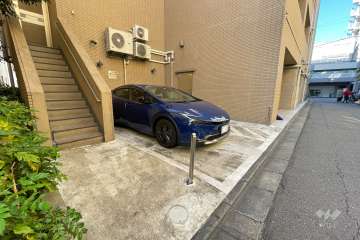 敷地内駐車場（屋外平面式）