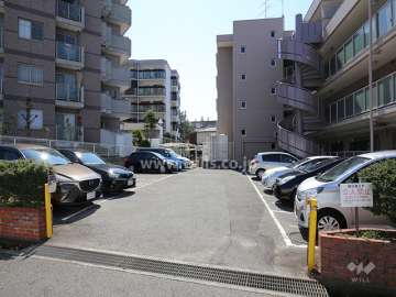 敷地内駐車場（屋外平面式）
