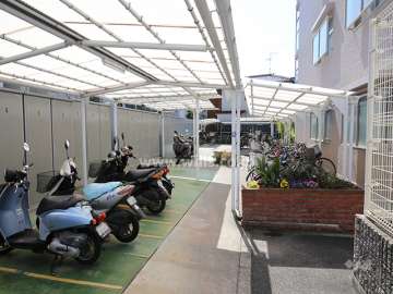バイク置き場