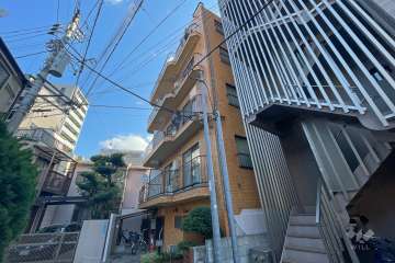 ライオンズマンション山王の外観（南西側から）