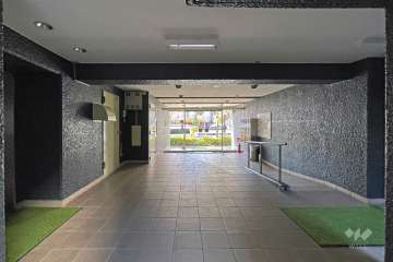 エントランス内