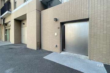 バイク置場の出入り口