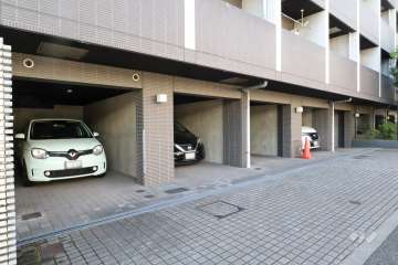 敷地内駐車場（屋内平面式）