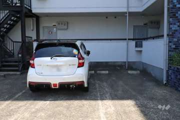 敷地内駐車場（屋外平面式）