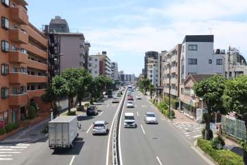 敷地北東側の前面道路　