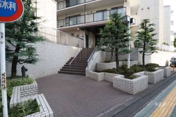 エントランスアプローチ