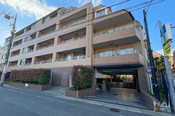 プラハ上池台ヒルズアクシアの外観（東側から）　　