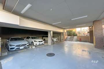 敷地内駐車場（屋内機械式）　　