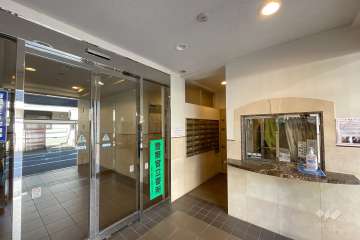 集合ポストと管理人室