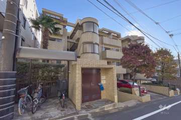 コスモ上池台の外観(北東側から)