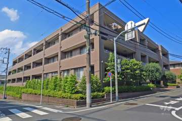 ダイアパレス上池台ブライトヒルの外観（南西側から）