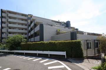 ライオンズヒルズ上池台の外観(北東側から)