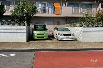 敷地内駐車場（屋外平面式）