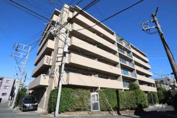 クレッセント多摩川２の外観（南西側から）