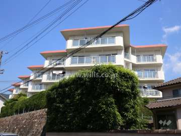 ハイツ苦楽園A棟の外観（南東側から）