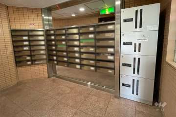 宅配ボックスと共用ポスト