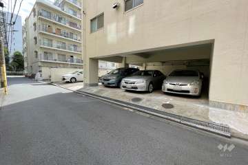 敷地内駐車場（屋内平面式）２