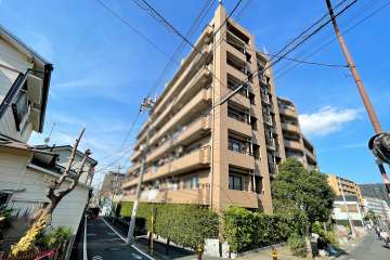 グランイーグル西蒲田２の外観（南東側から）