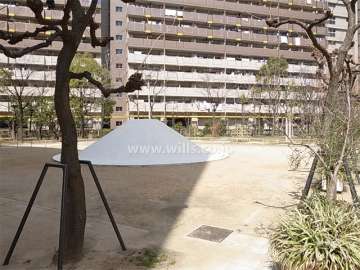 13号棟の目の前にある公園
