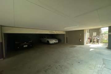 敷地内駐車場（屋内平面式）