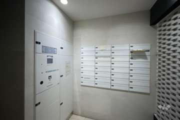 宅配ボックスと共用ポスト　