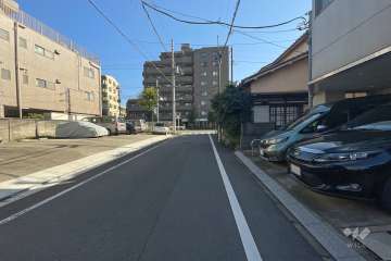 敷地北側の前面道路　
