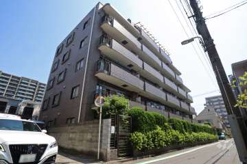 パルミナード多摩川弐番館の外観(南西側から)