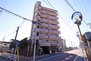 クレッセント多摩川緑地の外観(北側から)