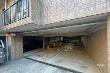 敷地内駐車場（屋内平面式）
