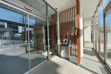 エントランス内はオートロック付きです。