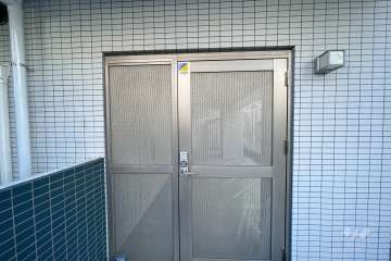 バイク置場の出入り口