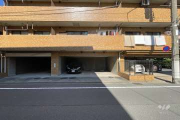 敷地内駐車場（屋内平面式）