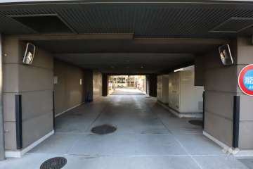 敷地内駐車場（屋内平面式）