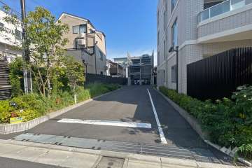 敷地内駐車場（屋外機械式）