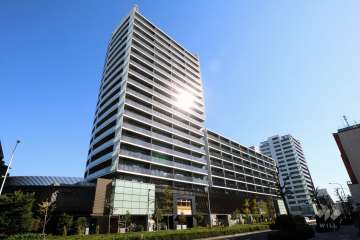 ステーションツインタワーズ糀谷フロントウエストの外観（南西側から）