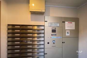 宅配ボックスと共用ポスト