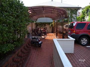 駐輪場、バイク置場（ルーフ付き）