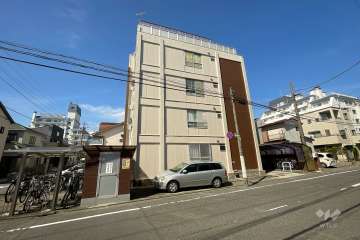 石川台コーポラスの外観（北西側から）