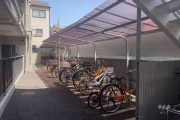 駐輪場（屋根付き）