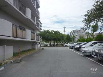 敷地内駐車場（屋外平面式）