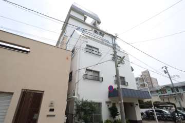石川台ハイツの外観(北西側から)