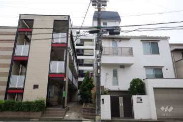 石川台ハイツの外観(北側から)