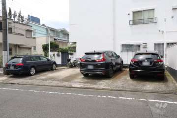 敷地内駐車場（屋外平面式）