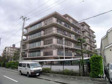 マンハイム甲子園の外観（西側から）