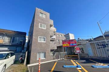 エミグラント千鳥町の外観（南西側から）