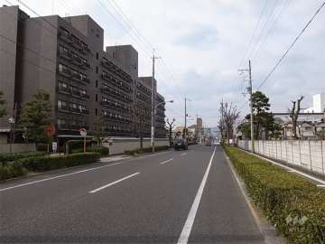 敷地の北側は山手幹線に面しています。